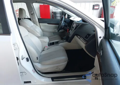 2013 Subaru Legacy 3.6R Limited из США, поврежденный, VIN 4S3BMDL65D2042601